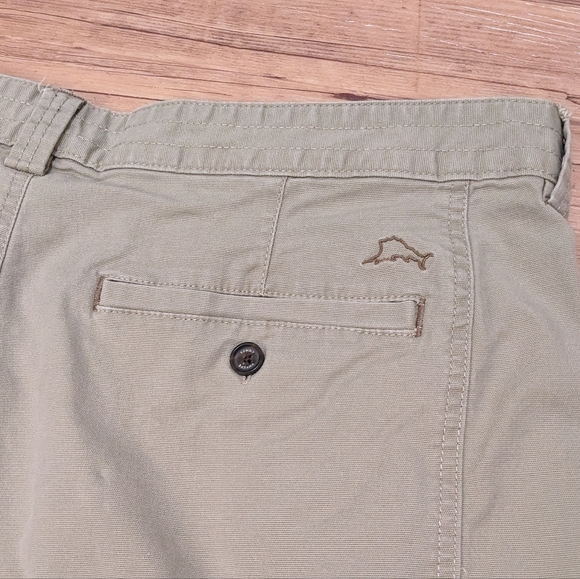 Tommy Bahama Khaki Cargo Shorts - Picture 4 of 8